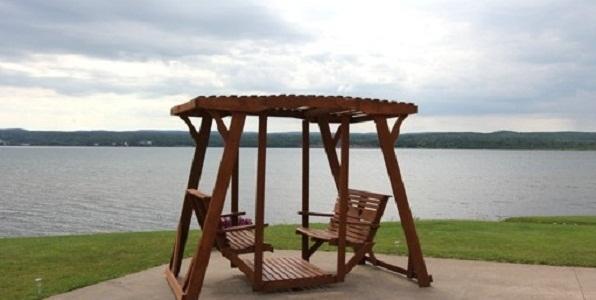 Baraga Lakeside Inn Екстериор снимка