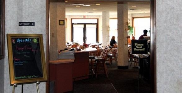 Baraga Lakeside Inn Екстериор снимка