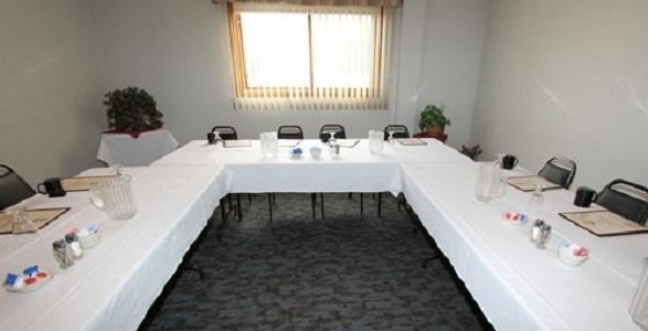 Baraga Lakeside Inn Екстериор снимка